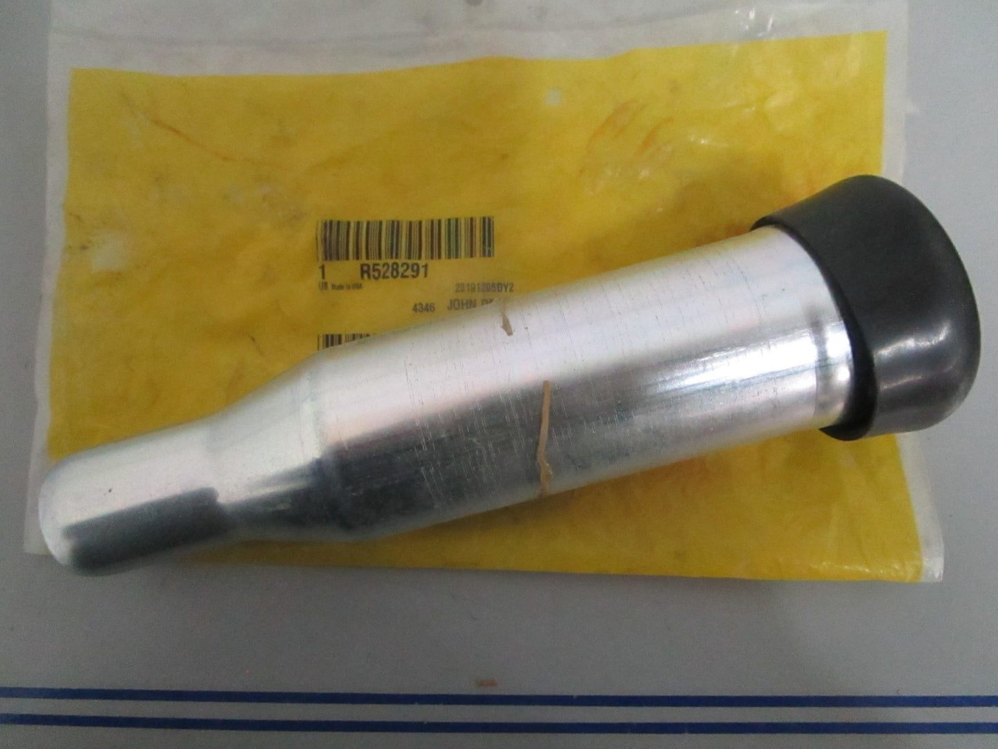 NEW OEM R528291 John Deere Oil Filler Dipstick Tube 0820