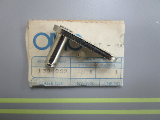 *NEW OEM* 0810 OMC Johnson Evinrude Lever & Pin 382370 0382370