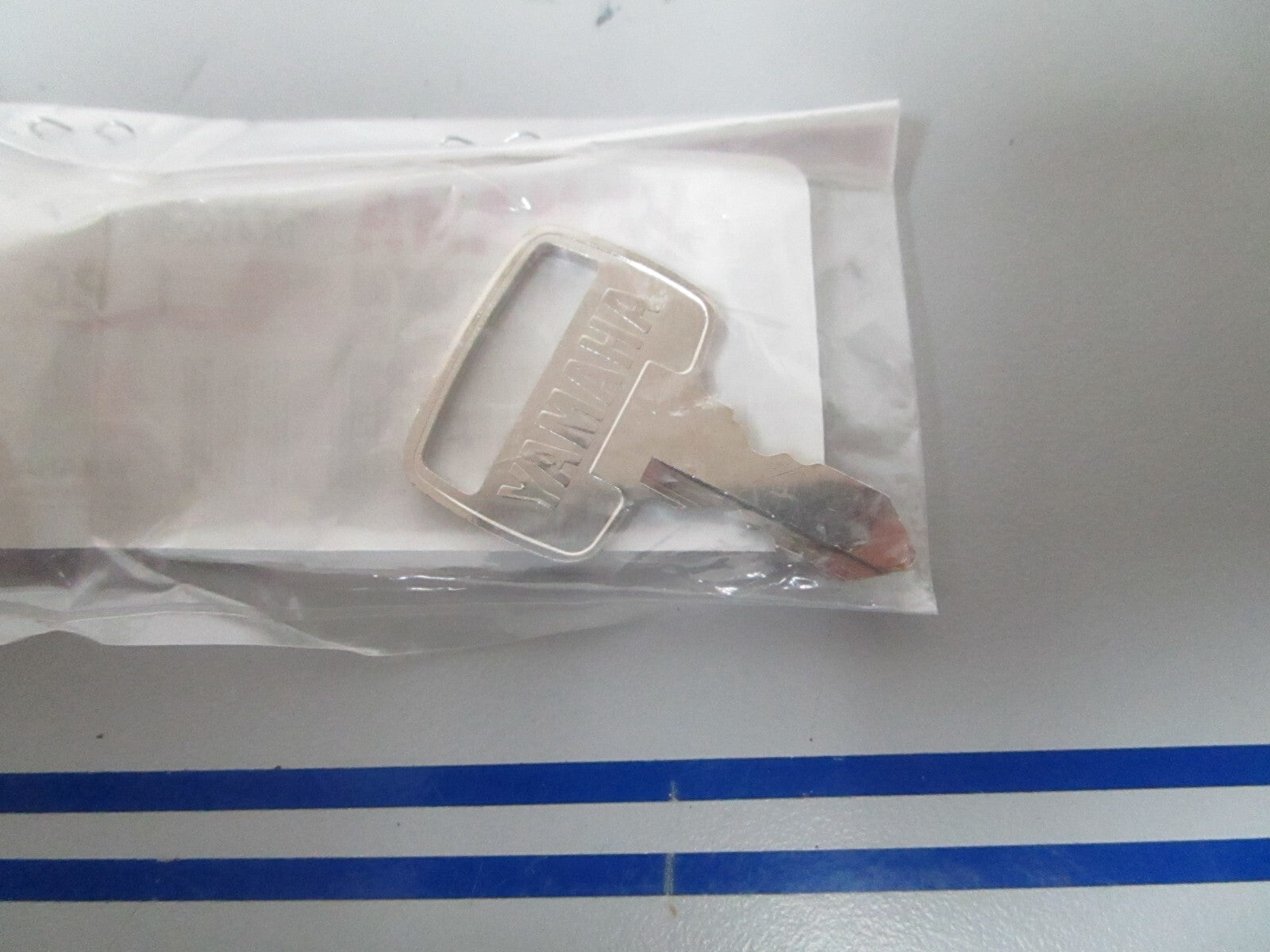 *NEW OEM* 0810 Yamaha 454 Key 90890-55823