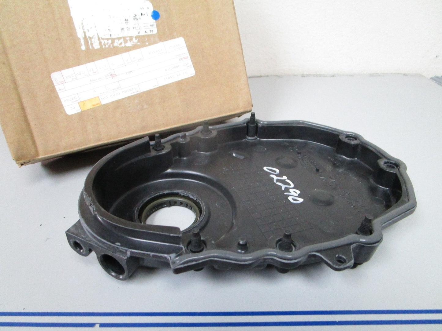 *NEW OEM* 0820 Volvo Penta Timing Gear Cover 3856594