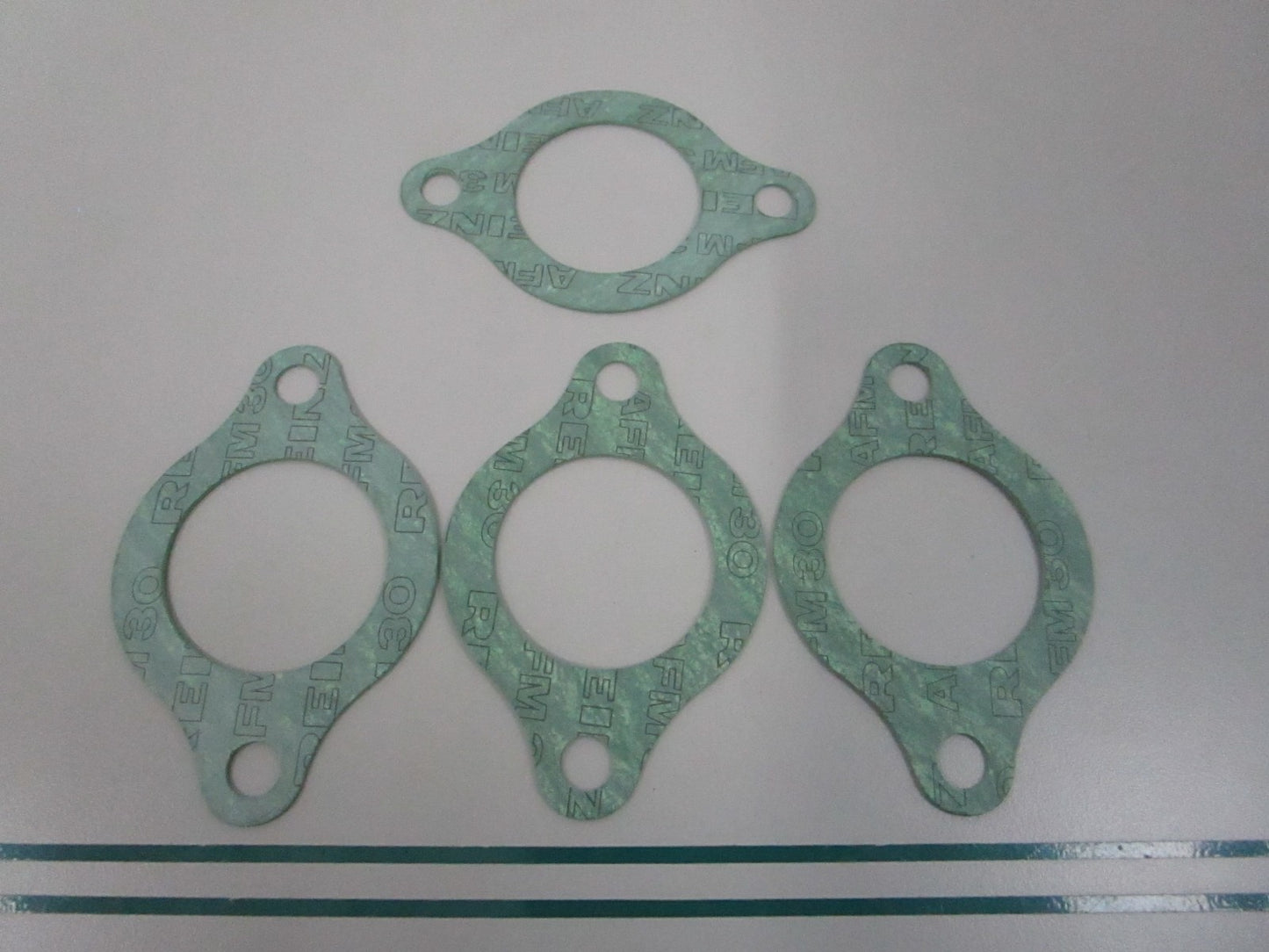 NEW OEM (LOT OF 4) 835417 Volvo Penta Gasket 0810