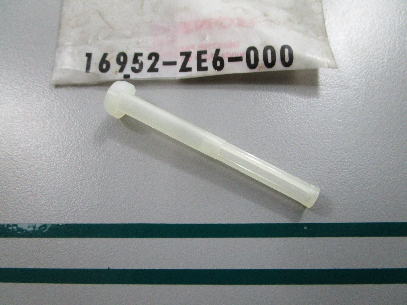 NEW OEM 16952-ZE6-000 Honda Fuel Filter 0810