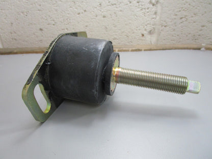 *NEW OEM* 0820 Volvo Penta Rubber Cushion 829646