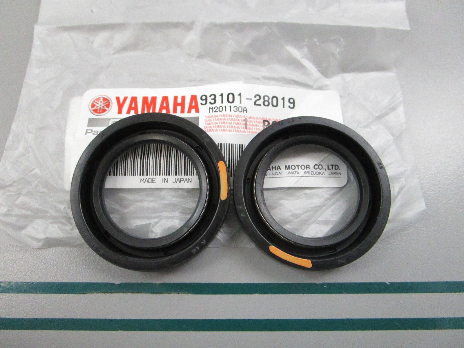 NEW OEM (LOT OF 2) 93101-28019-00 Yamaha Oil Seal 0810