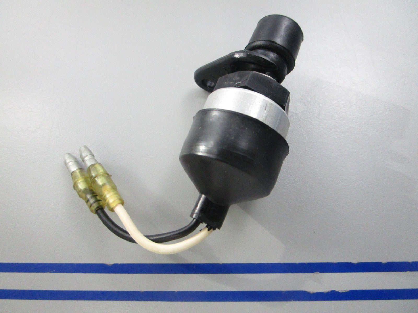 NEW OEM 87-82689M (87-97765) Mercury Quicksilver Stop Switch Assembly 0810