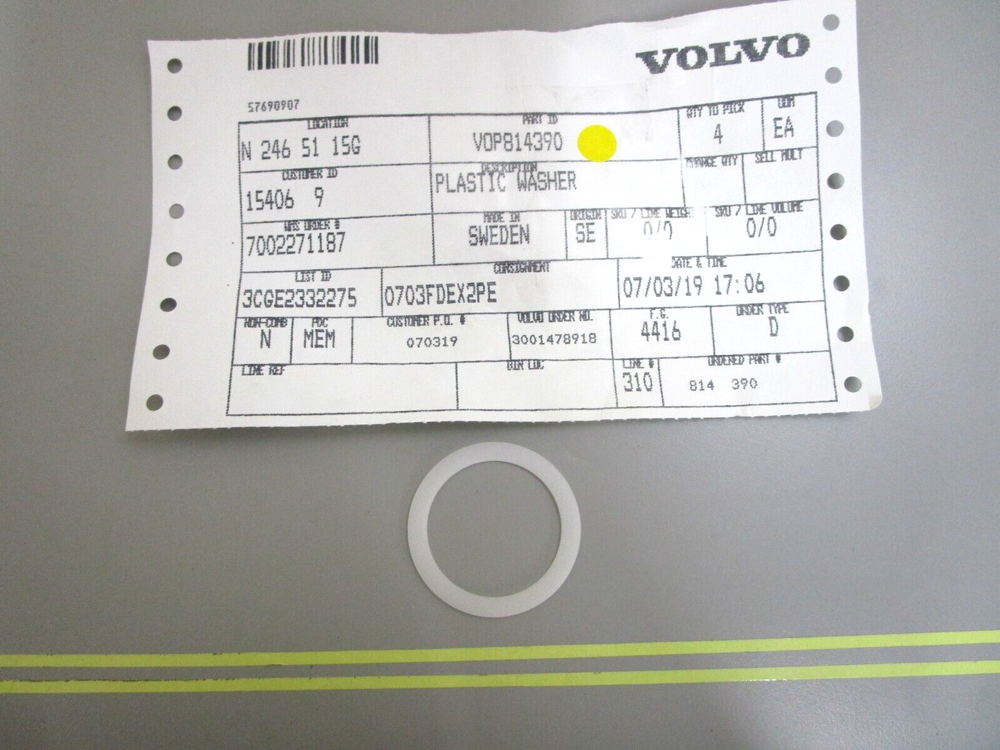 *NEW OEM* 0750 Volvo Penta PLASTIC WASHER 814390