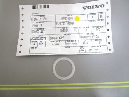 *NEW OEM* 0750 Volvo Penta PLASTIC WASHER 814390