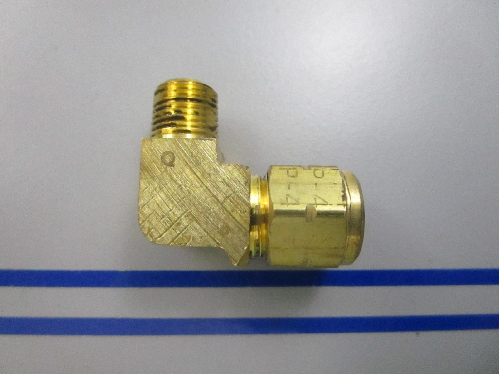NEW OEM 4H-0945 CAT Fitting 0810