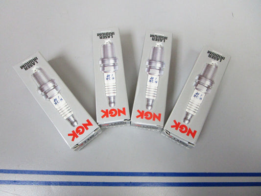 *NEW* (LOT OF 4) 0810 NGK Spark Plug IZFR5G