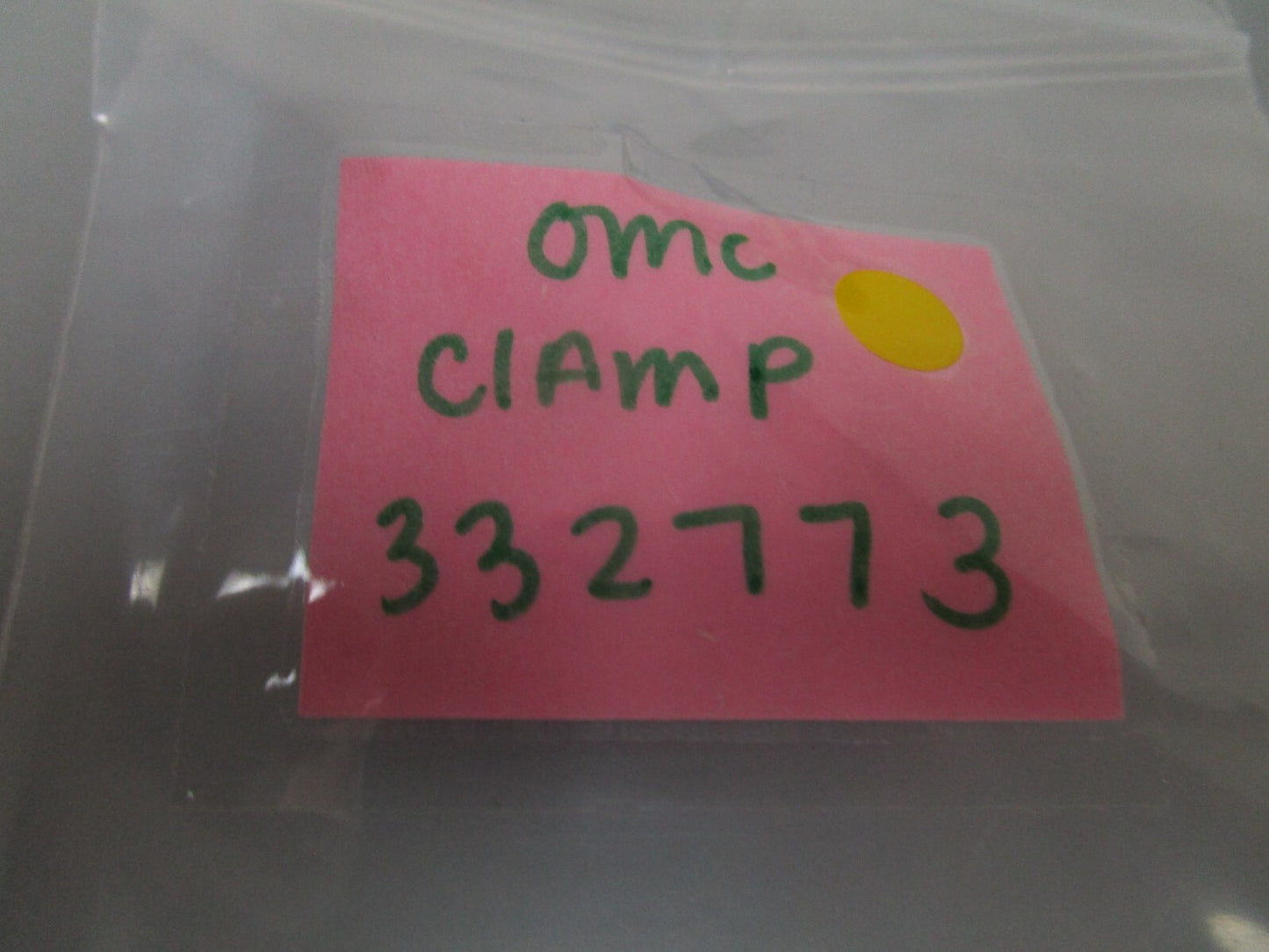 *NEW OEM* 0810 OMC Johnson Evinrude Clamp 332773 0332773