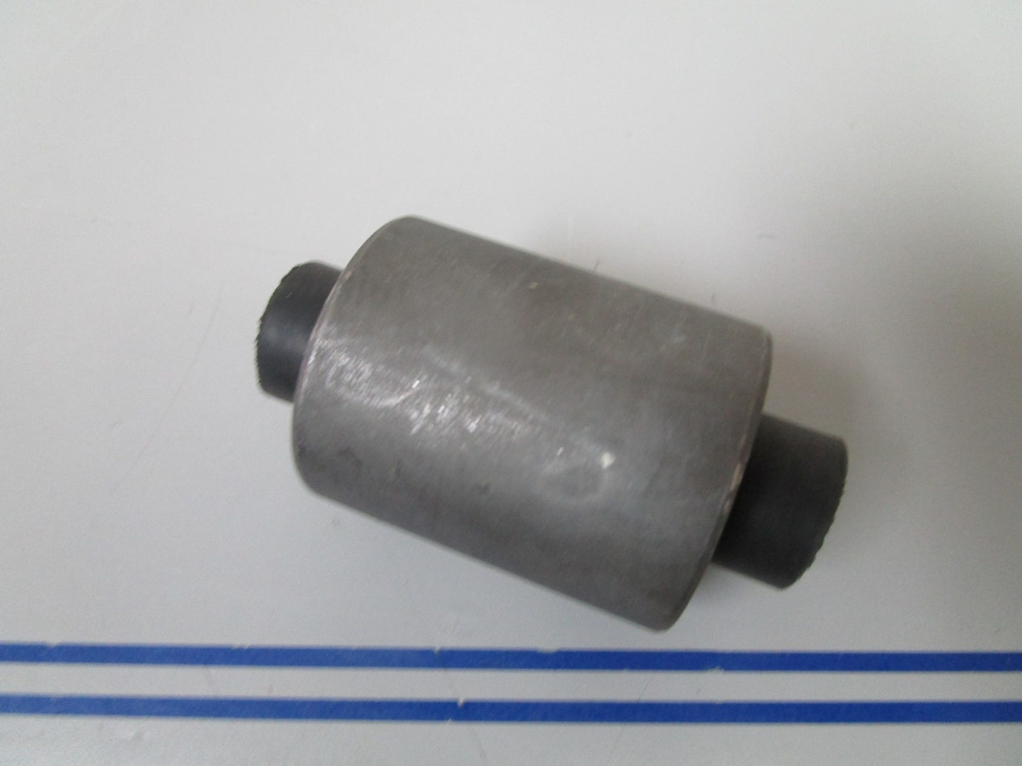 *NEW OEM* 0720 Volvo Penta Trailing Arm Bushing 1229714