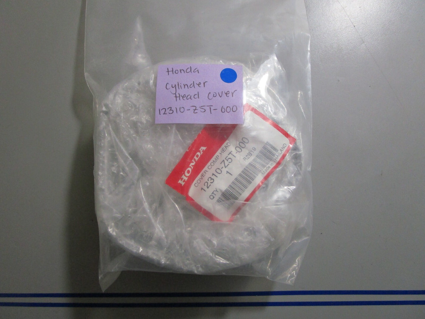 *NEW OEM* 0810 Honda Cylinder Head Cover 12310-Z5T-000