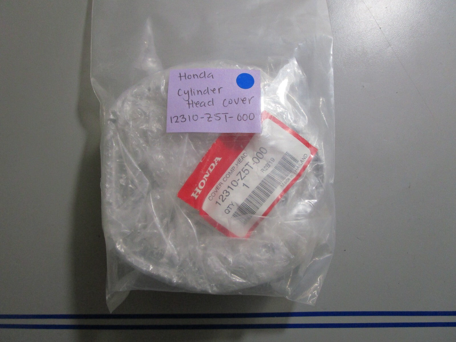 *NEW OEM* 0810 Honda Cylinder Head Cover 12310-Z5T-000