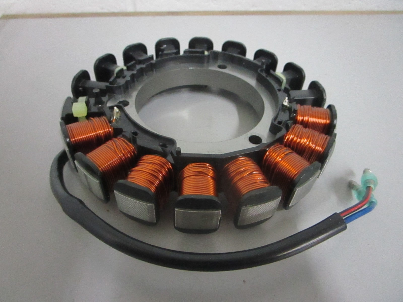 NEW OEM 8M0134470 Mercury Quicksilver Alternator 0820