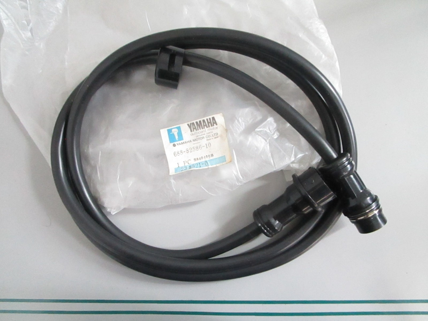 NEW OEM 688-82586-10-00 Yamaha Wiring Harness 0820