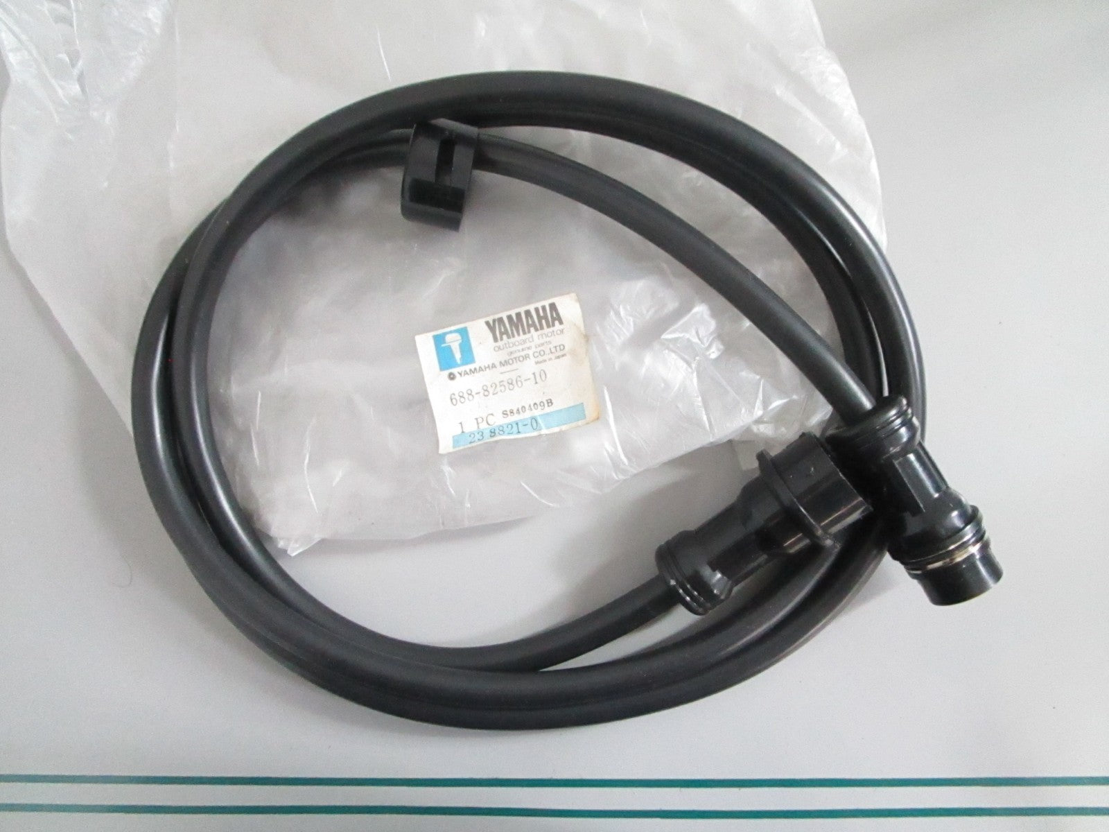 NEW OEM 688-82586-10-00 Yamaha Wiring Harness 0820