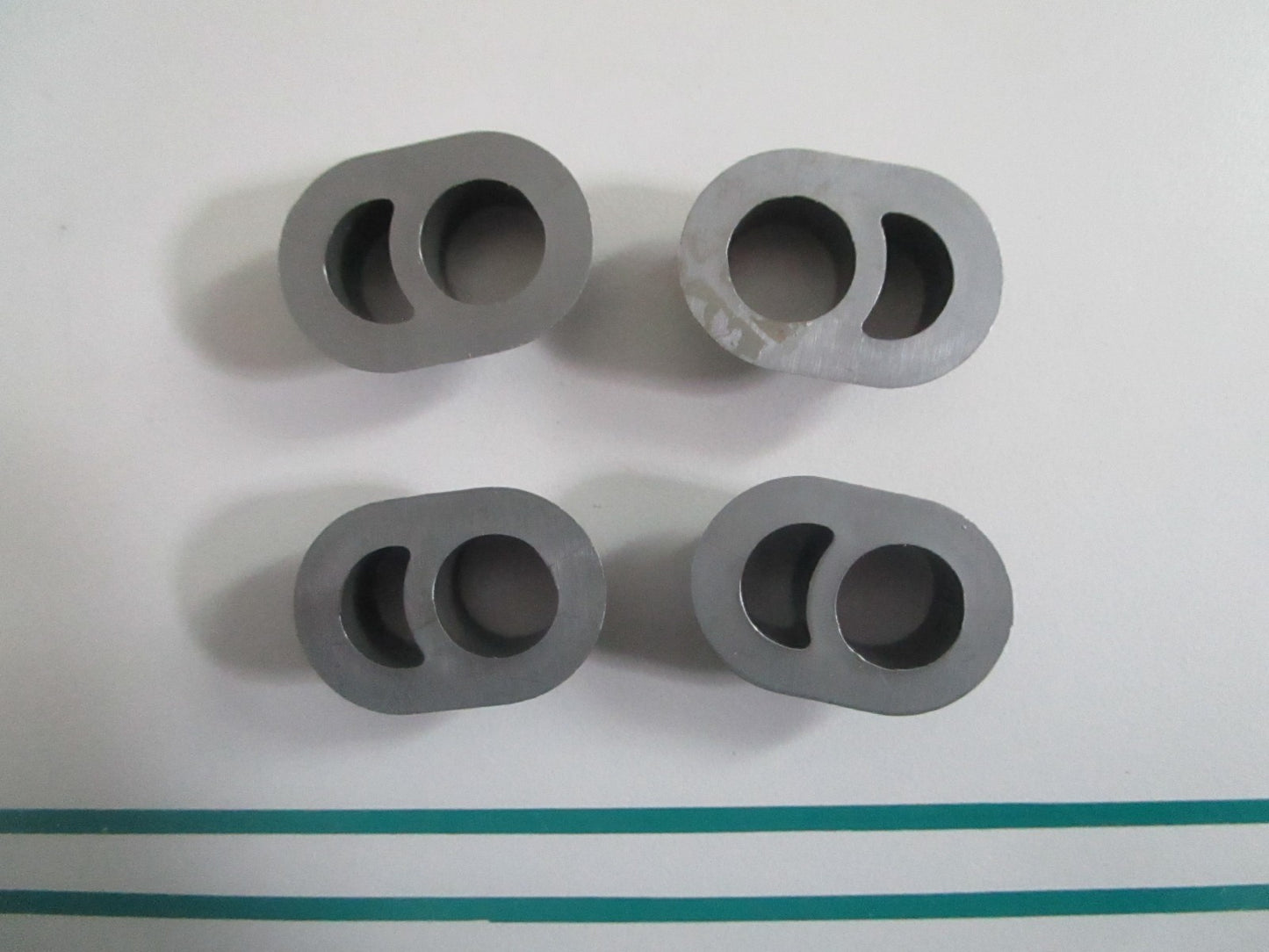 NEW OEM (LOT OF 4) 293900010 Sea-Doo Venturi Plastic Bushing 0820