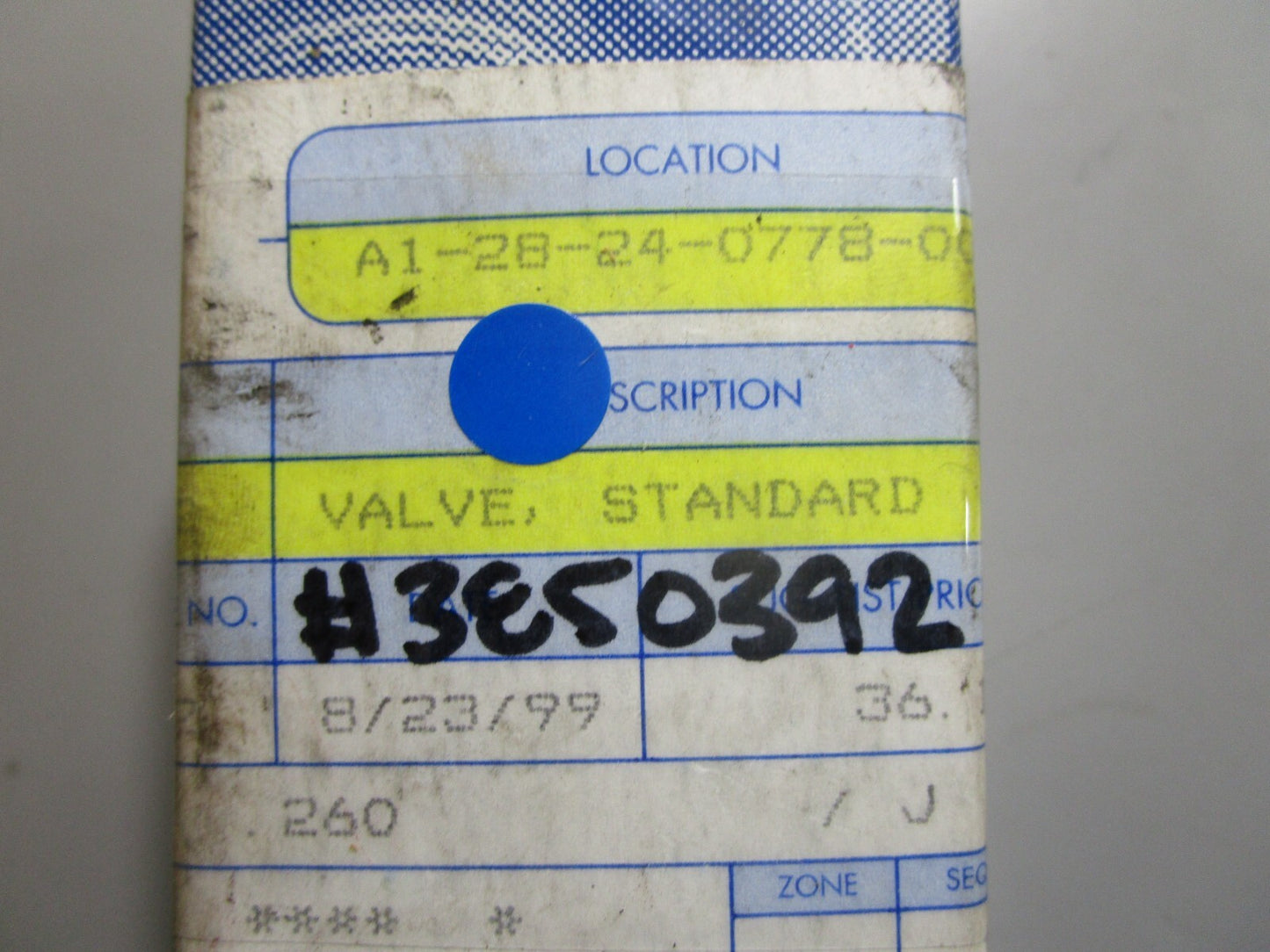 *NEW OEM* 0810 OMC Johnson Evinrude Standard Valve 3850392