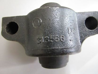 *NEW OEM* 0820 OMC Johnson Evinrude Rubber Mount 313566 0313566