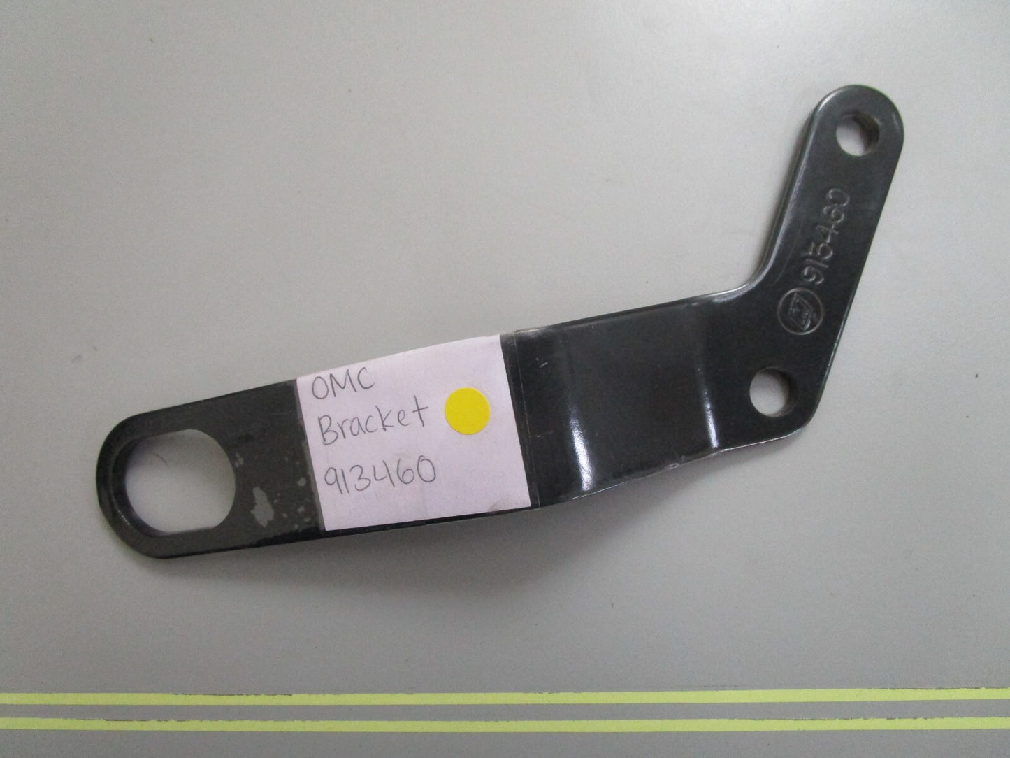 *NEW OEM* 0820 OMC Johnson Evinrude Bracket 913460 0913460