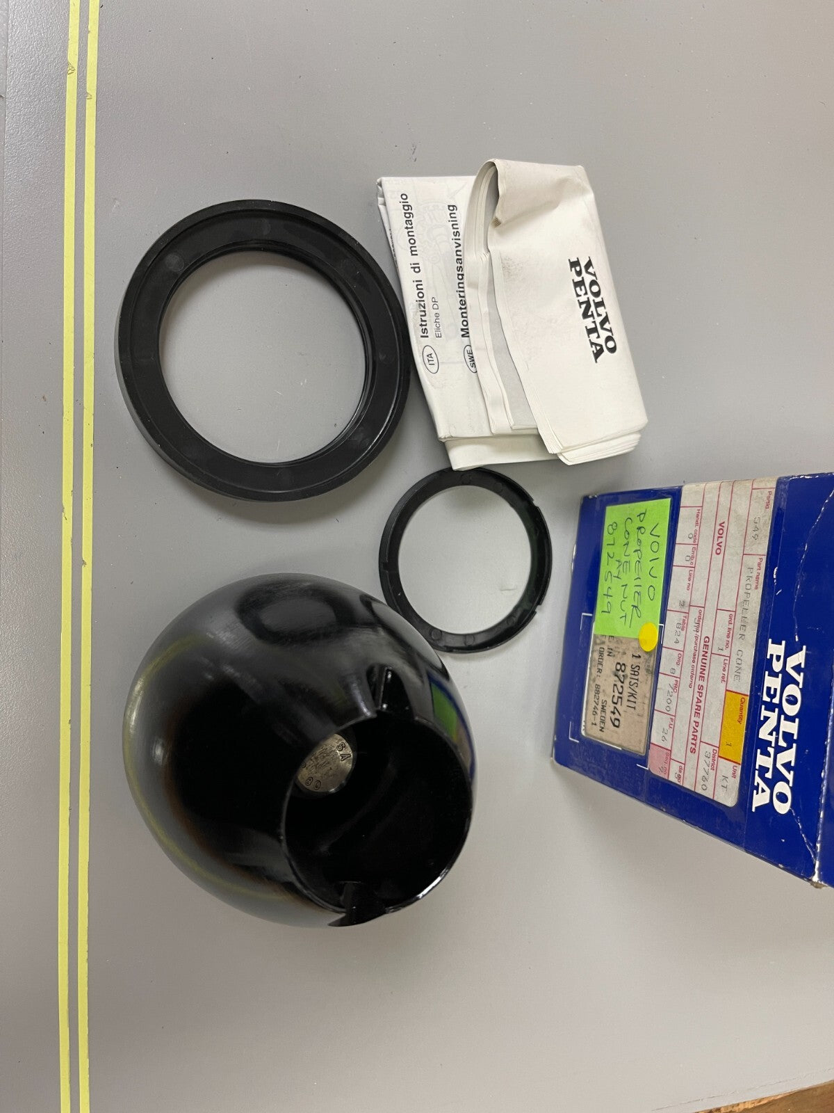 *NEW OEM* 0720 Volvo Penta Propeller Cone Nut Assembly 872549