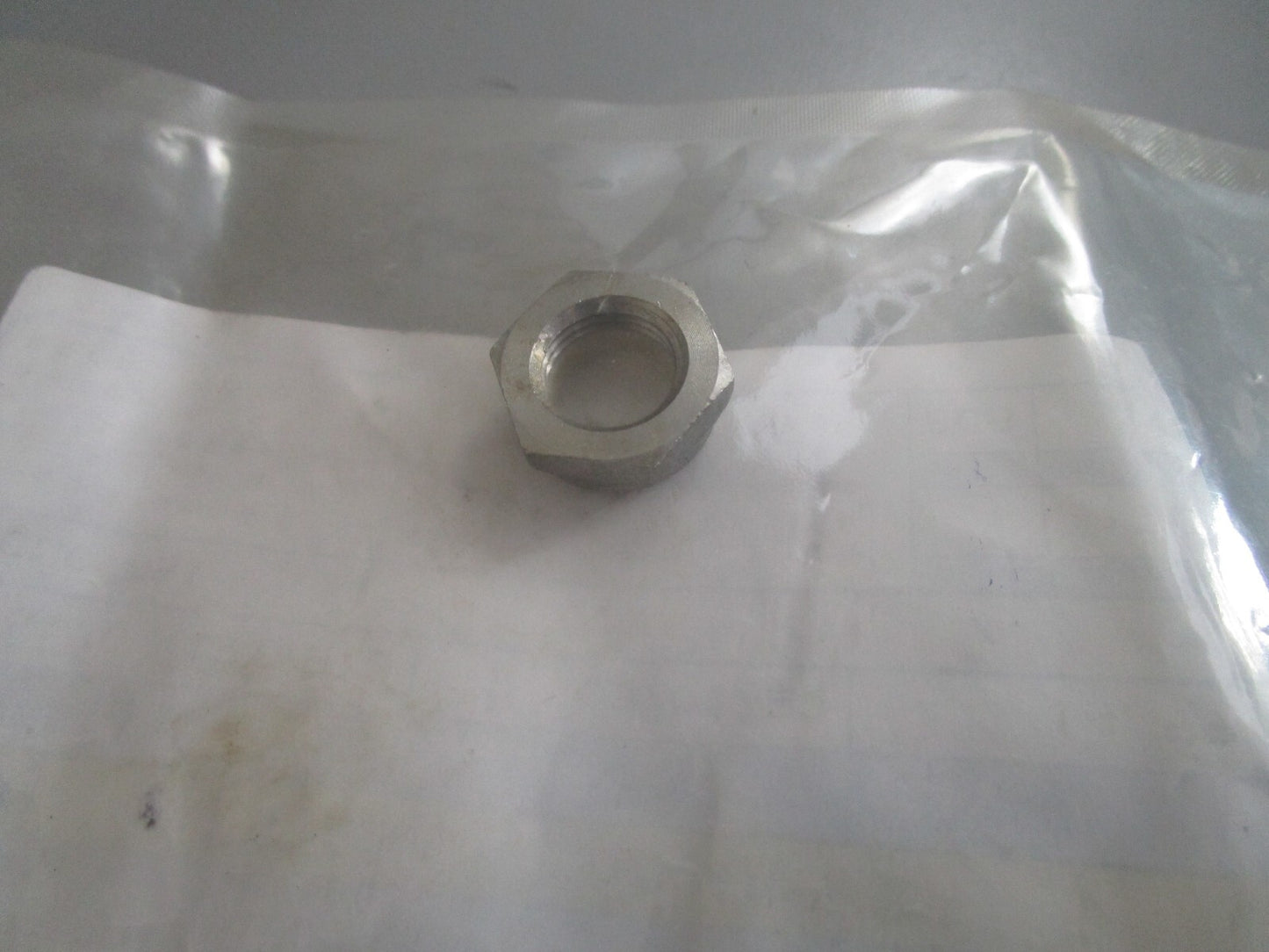*NEW OEM* 0810 OMC Johnson Evinrude Locknut 122890 0122890