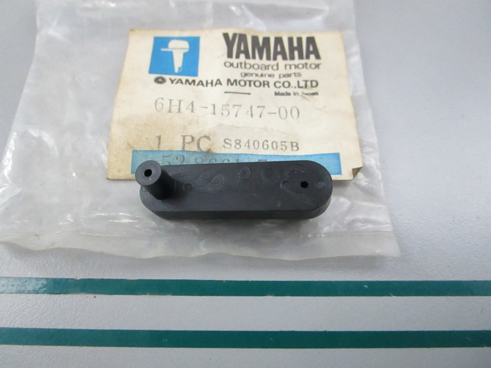 NEW OEM 6H4-15747-00-00 Yamaha Link 0810