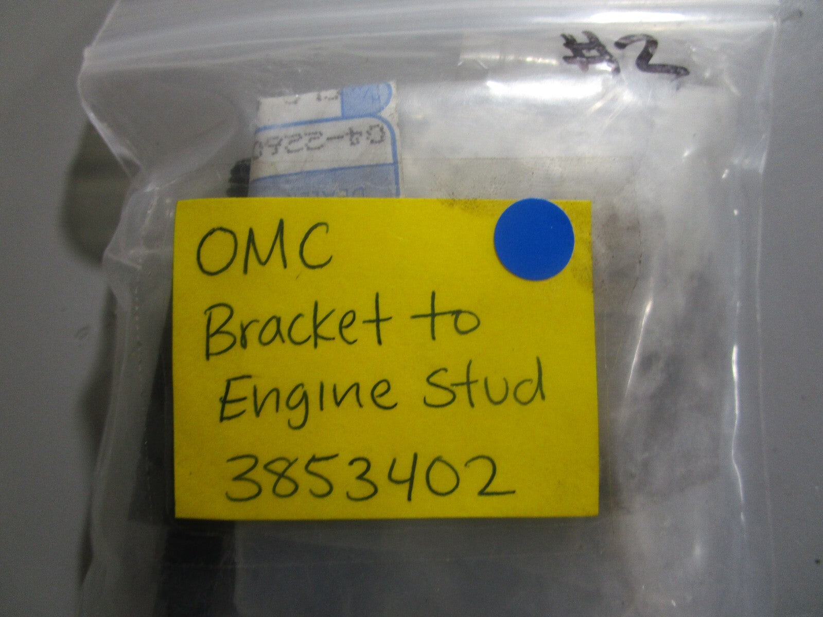 *NEW OEM* 0810 OMC Johnson Evinrude Bracket to Engine Stud 3853402