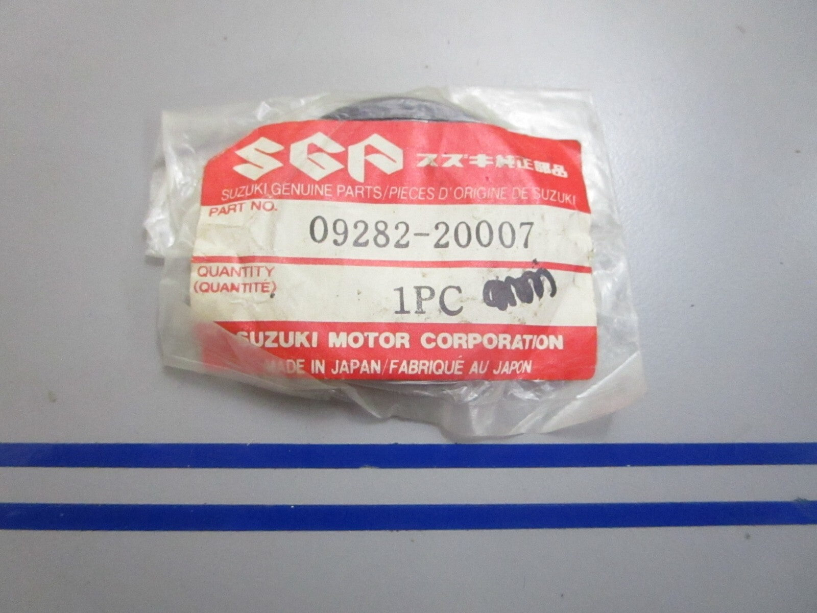 *NEW OEM* 0810 Suzuki Oil Seal 09282-20007