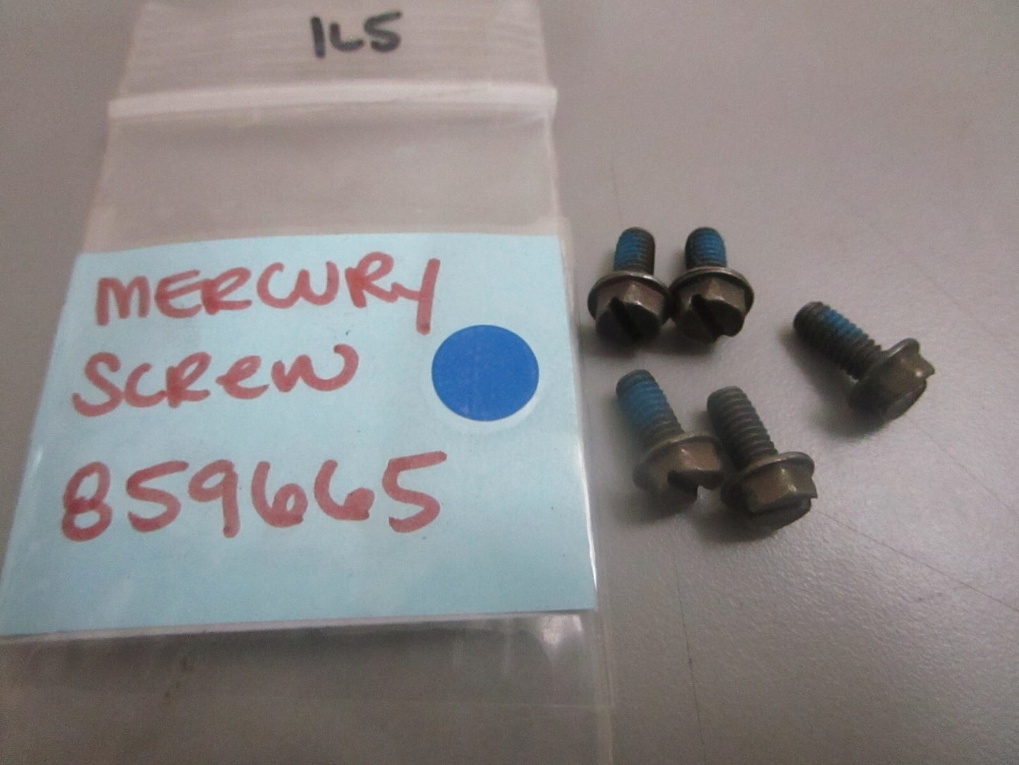 *NEW OEM* (LOT OF 5) 0810 Mercury Quicksilver Screw 859665