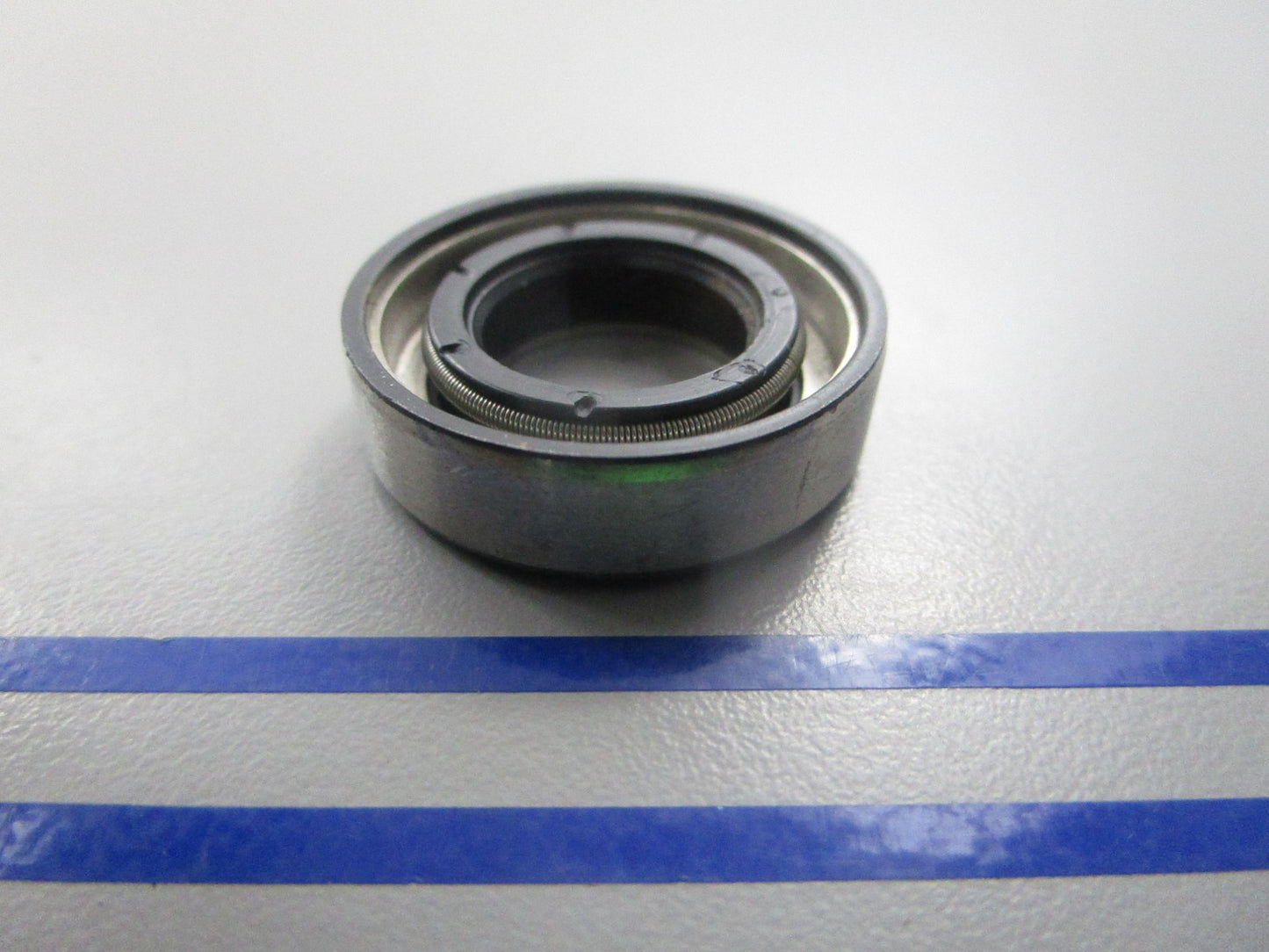 NEW OEM 313284 0313284 OMC Johnson Evinrude Oil Seal 0810