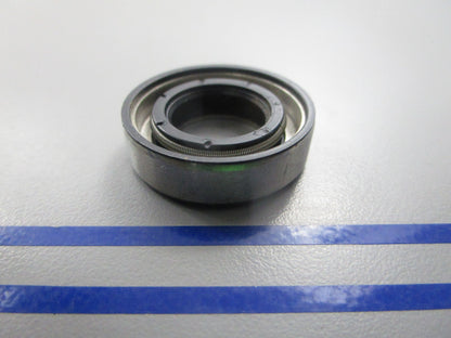 NEW OEM 313284 0313284 OMC Johnson Evinrude Oil Seal 0810