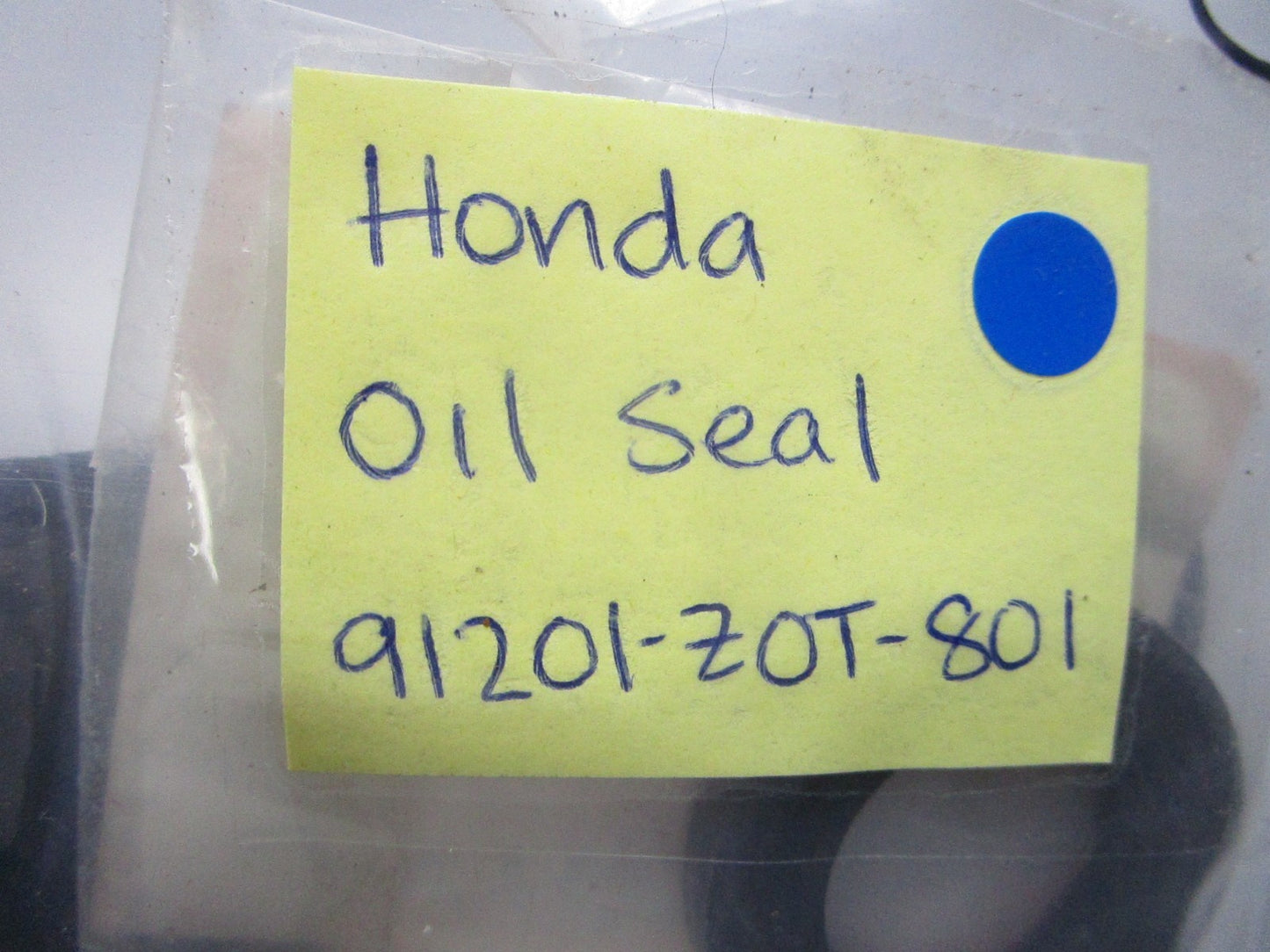 *NEW OEM* 0810 Honda Oil Seal 91201-Z0T-801