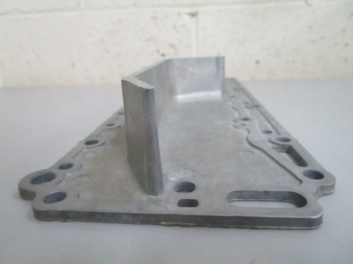*NEW OEM* 0820 Mercury Quicksilver Plate 37447