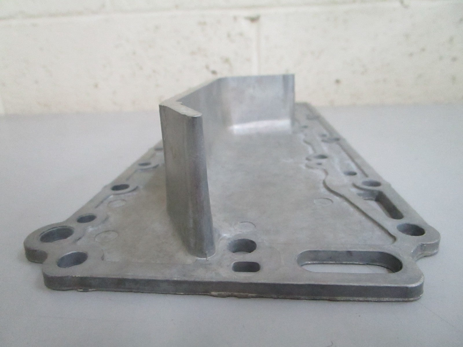 *NEW OEM* 0820 Mercury Quicksilver Plate 37447