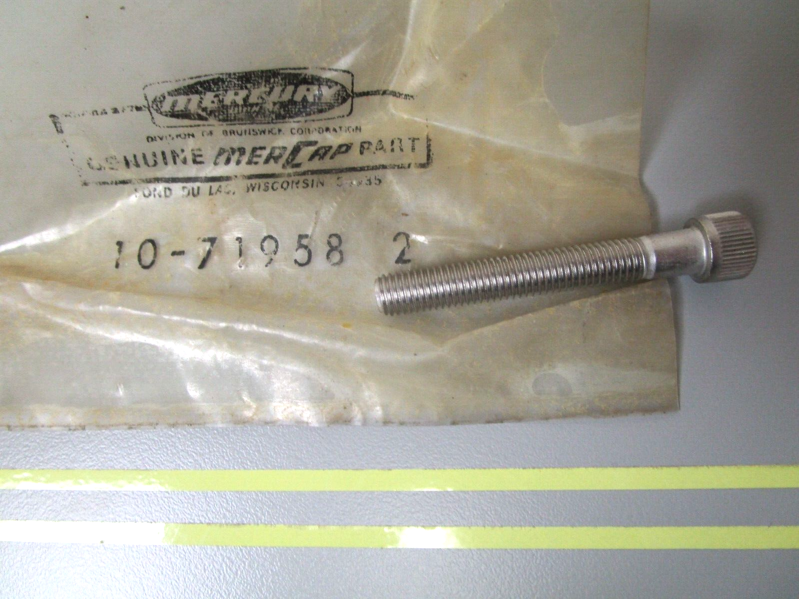 *NEW OEM* 0750 Mercury Quicksilver SCREW 10-71958