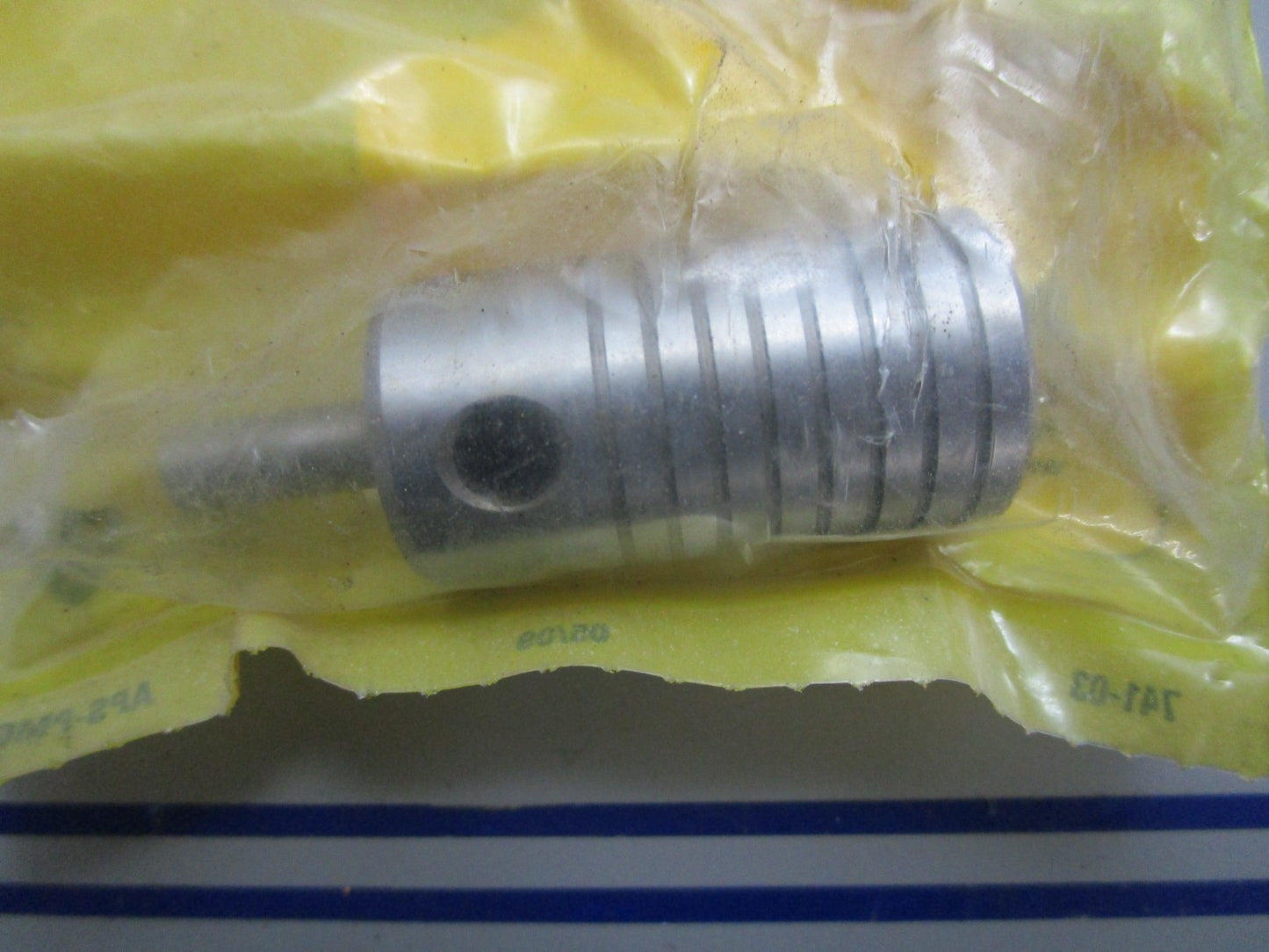 *NEW OEM* 0820 CAT Spool 6T-9222