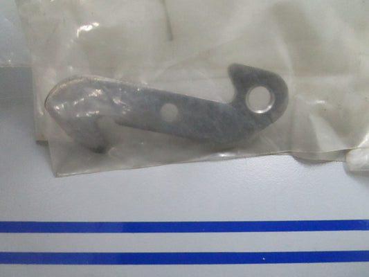 *NEW OEM* 0810 OMC Johnson Evinrude Latch 319742 0319742