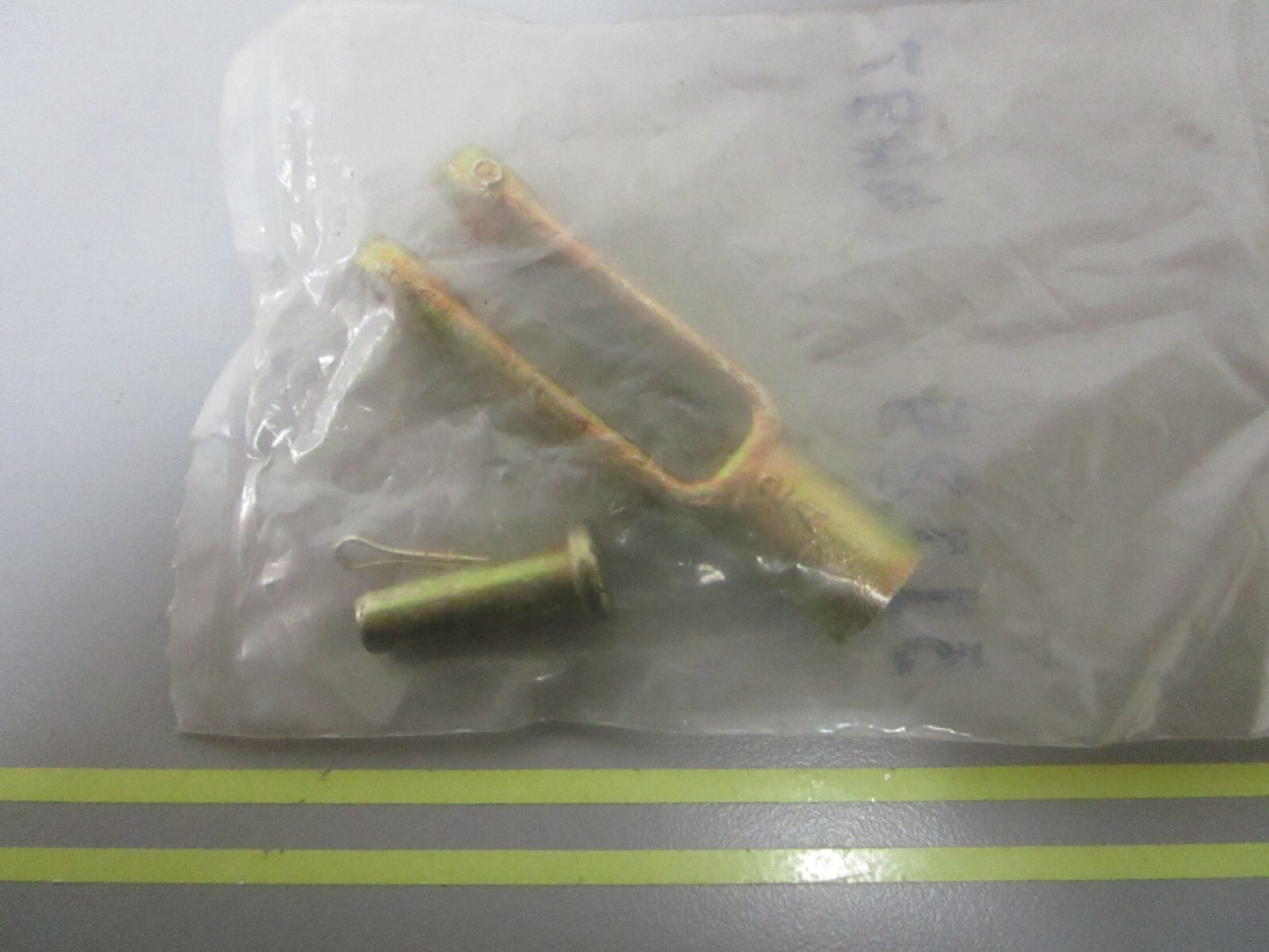 *NEW* 0810 SeaStar Clevis Fitting 31125