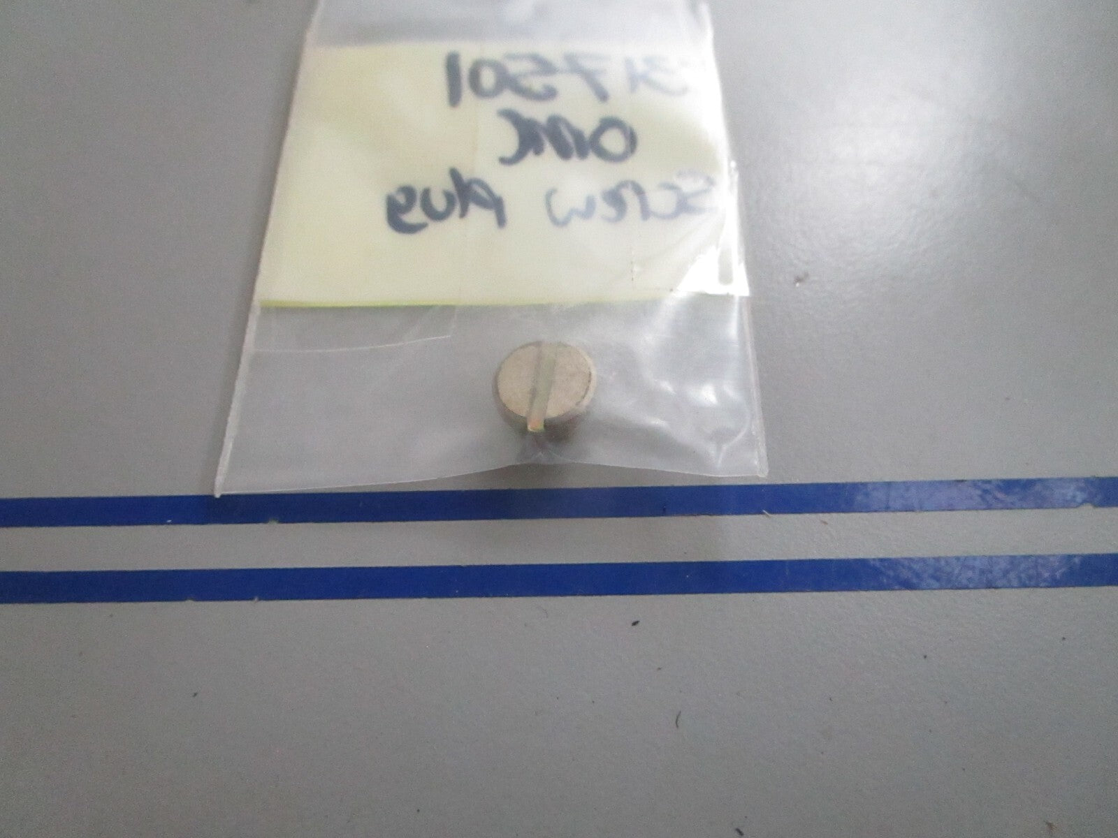 *NEW OEM* 0720 OMC Johnson Evinrude Screw Plug 317501 0317501