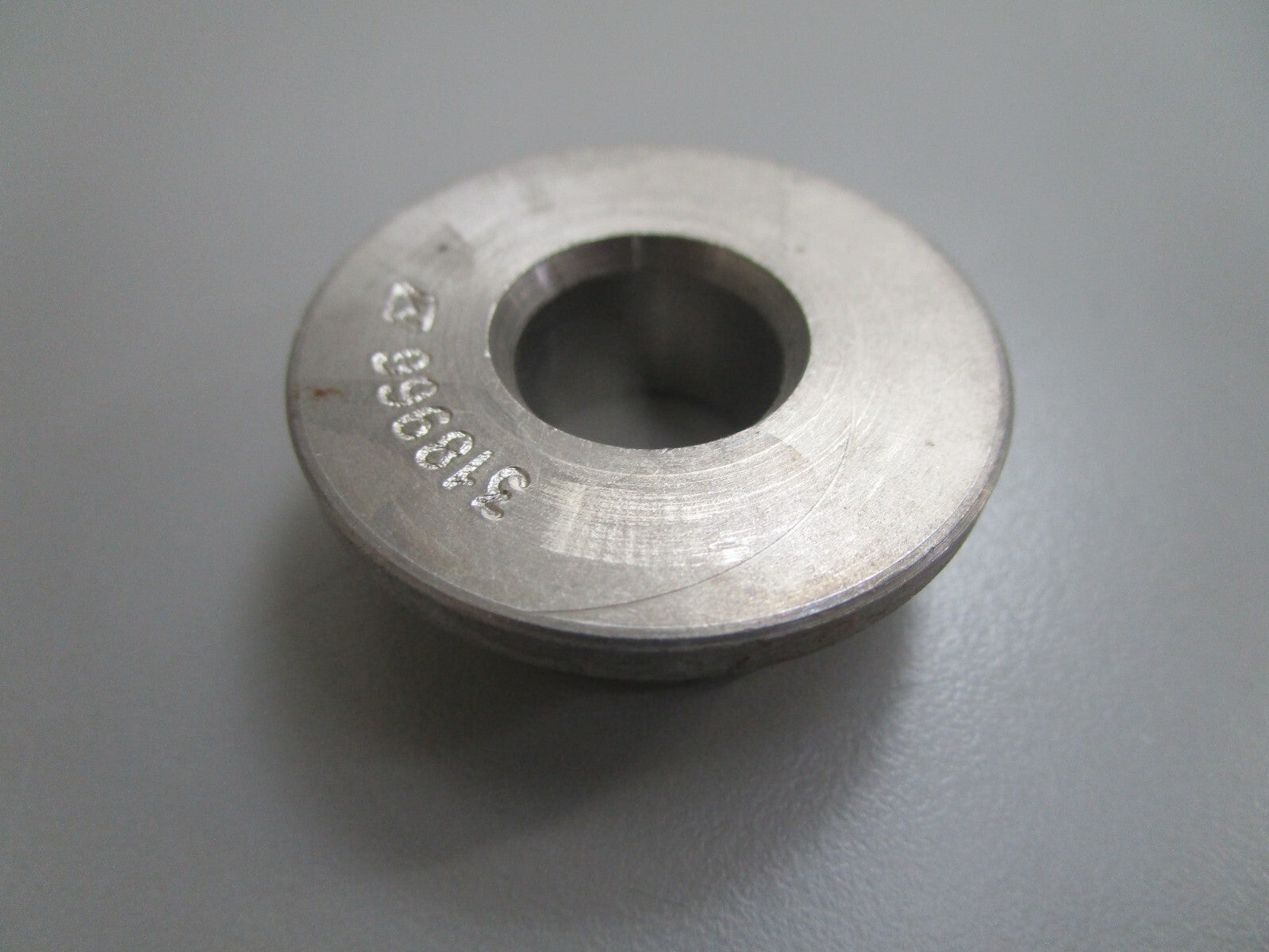 *NEW OEM* 0810 OMC Johnson Evinrude Thrust Washer 318966 0318966