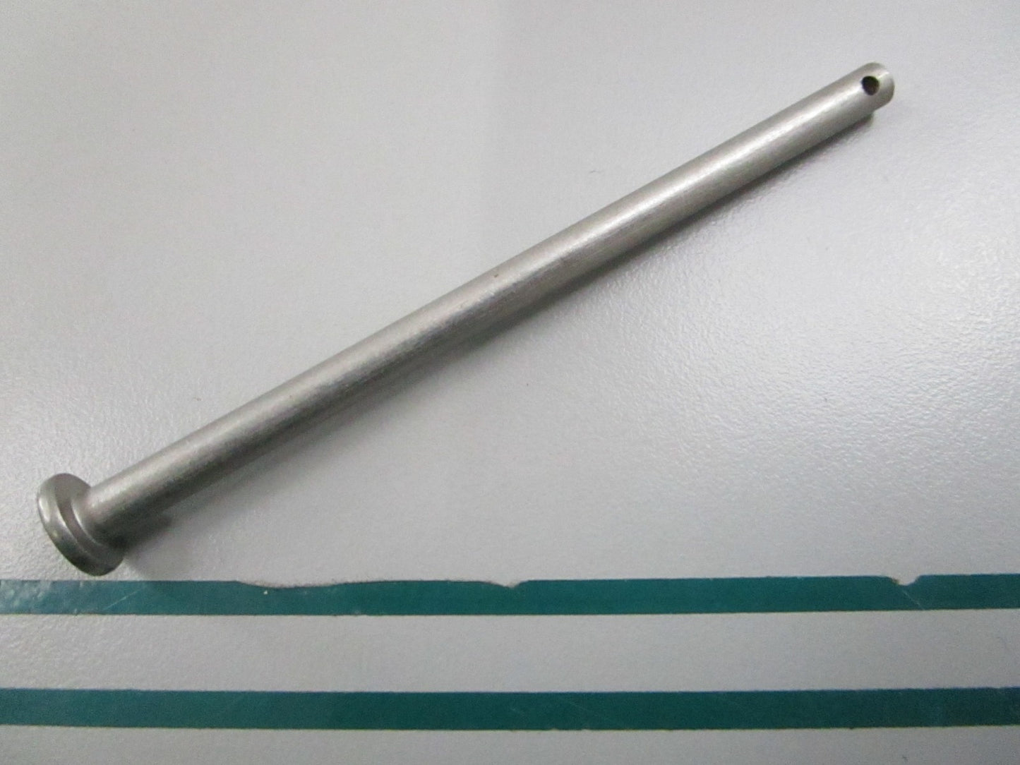NEW OEM 326943 0326943 OMC Johnson Evinrude Link to Lock Lever Pin 0810