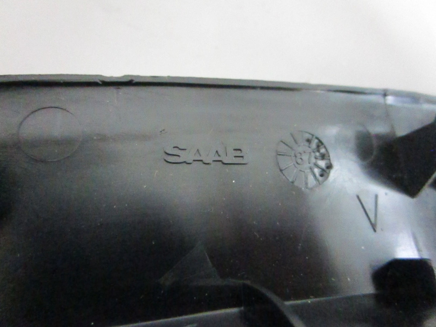 NEW OEM 9578824 Saab Mounting Plate 0820