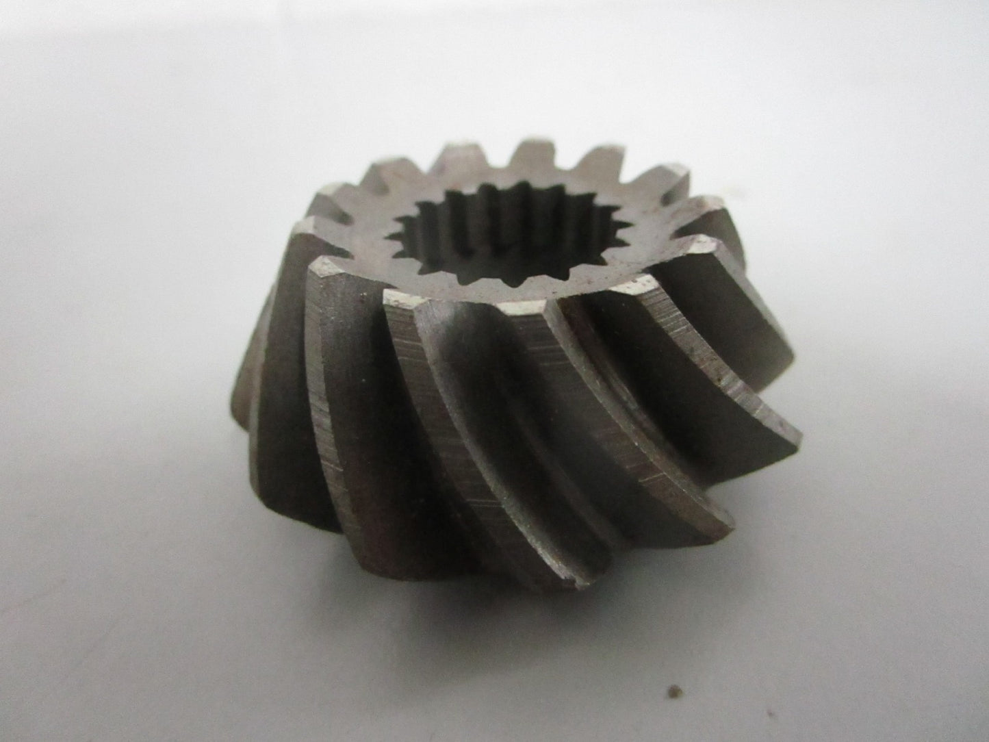 *NEW OEM* 0820 Mercury Quicksilver Pinion Gear 43-75316