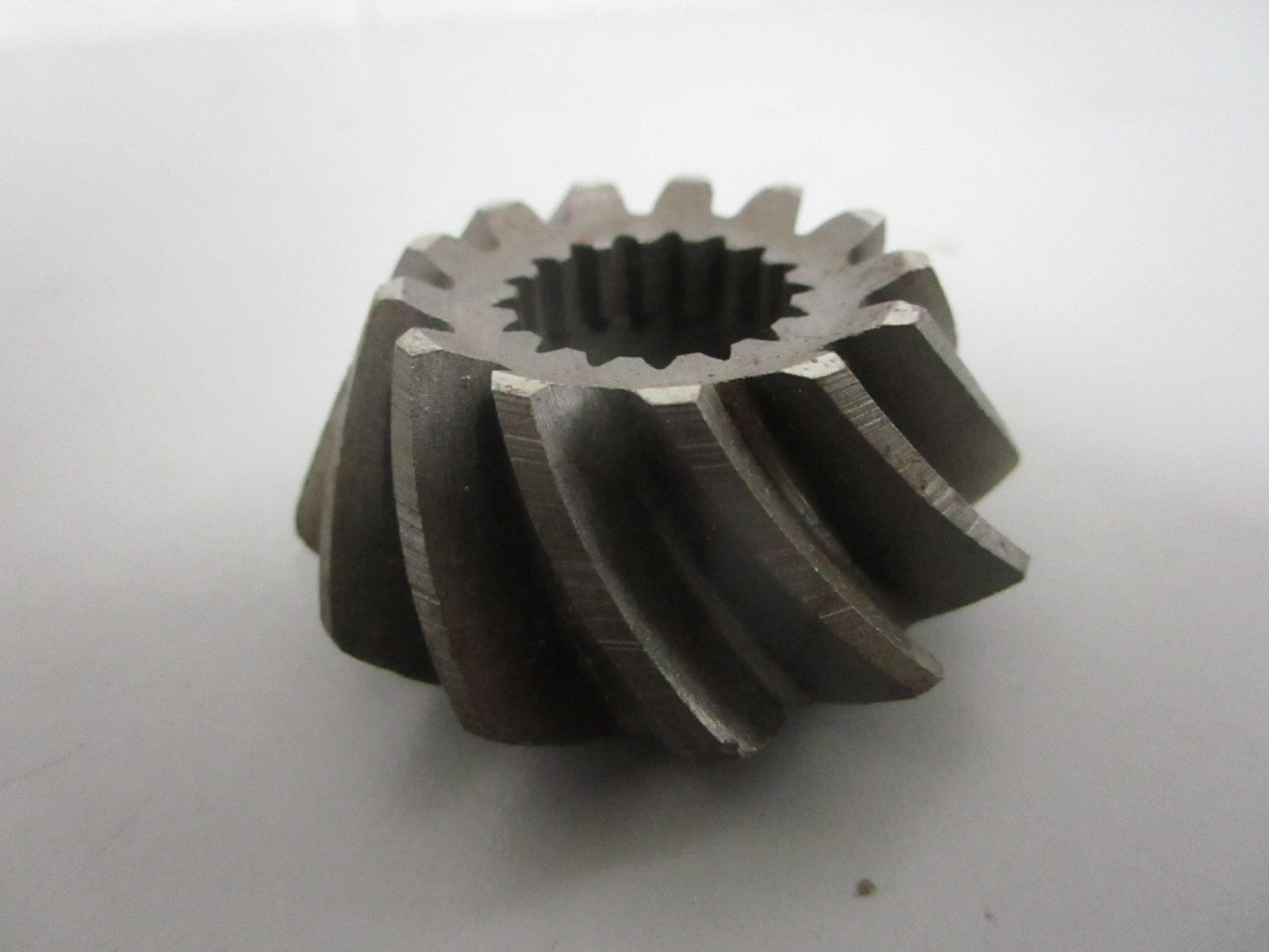 *NEW OEM* 0820 Mercury Quicksilver Pinion Gear 43-75316