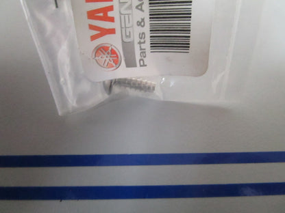 NEW OEM 97780-40012 Yamaha Tapping Screw 0810