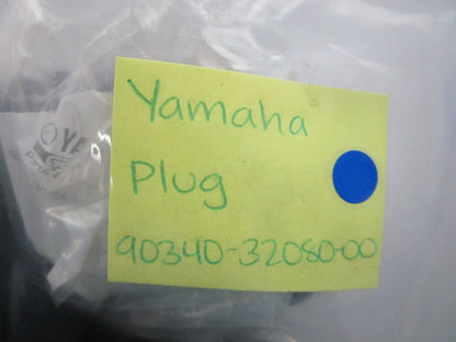 NEW OEM 90340-32080-00 Yamaha Plug 0810