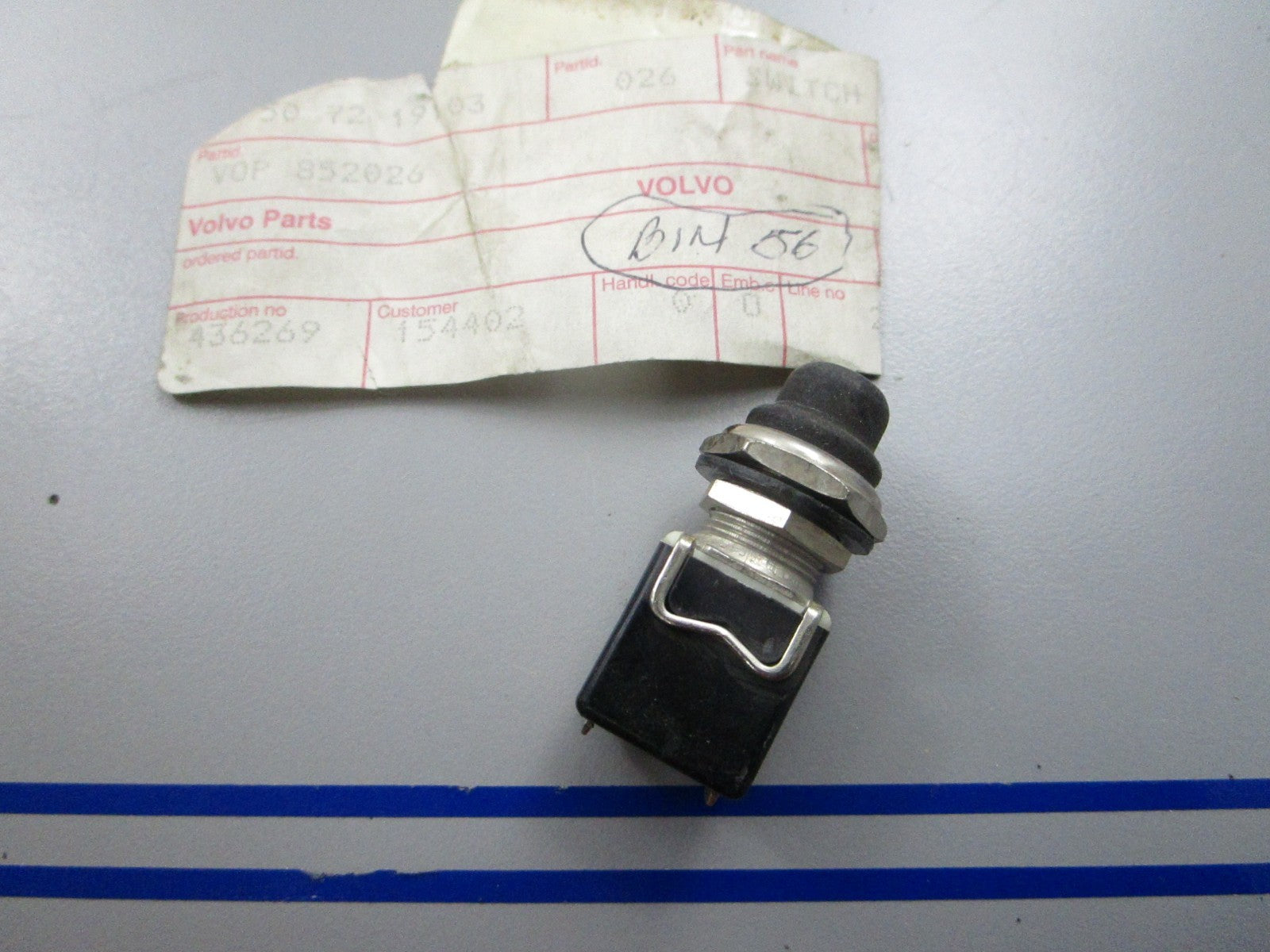 *NEW OEM* 0810 Volvo Penta Switch 852026
