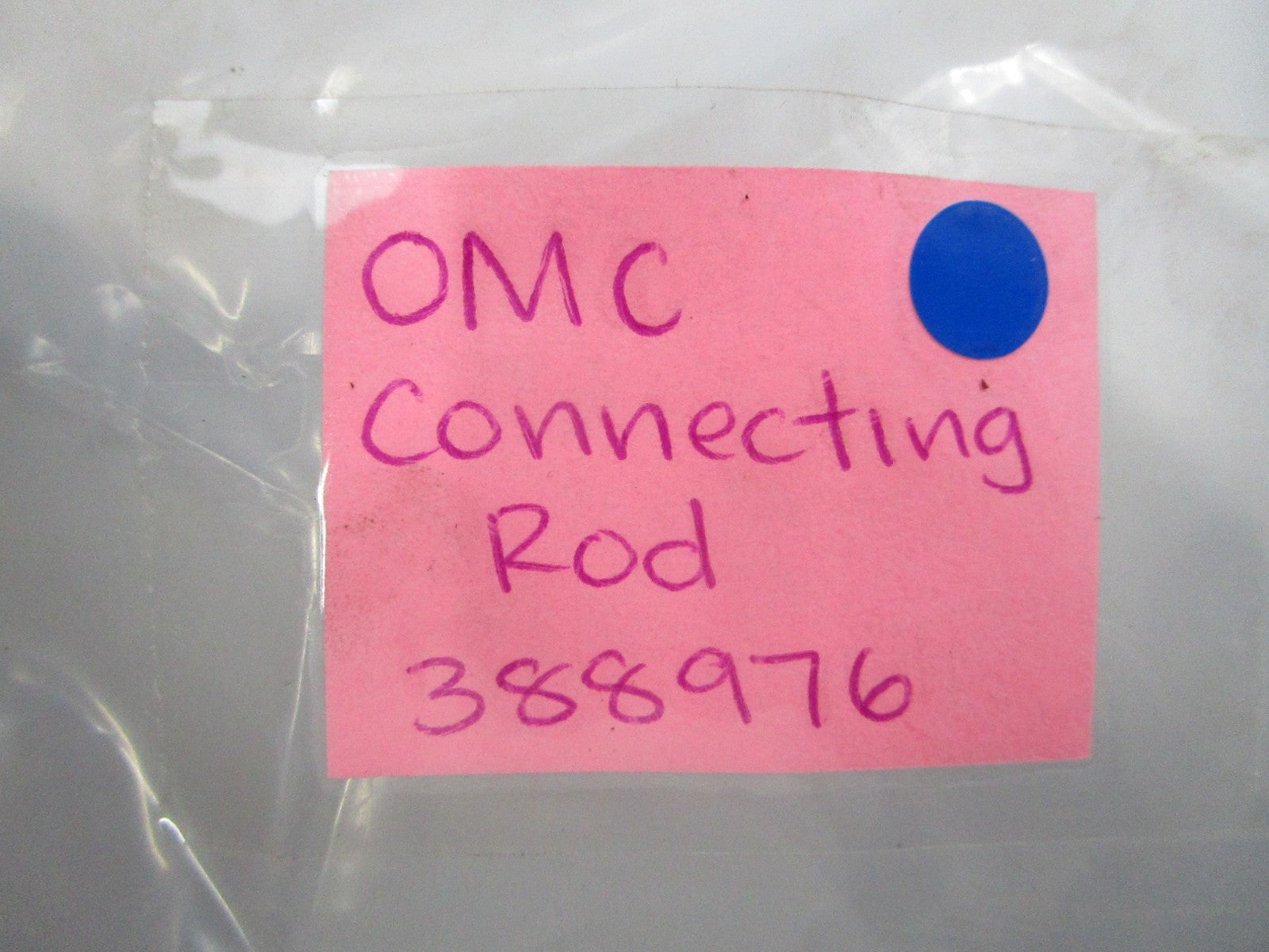 NEW OEM 388976 0388976 OMC Johnson Evinrude Connecting Rod 0810