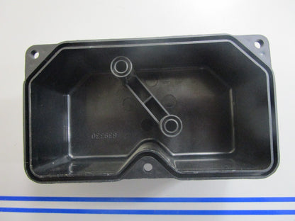 *NEW OEM* 0810 Volvo Penta Cap 839330